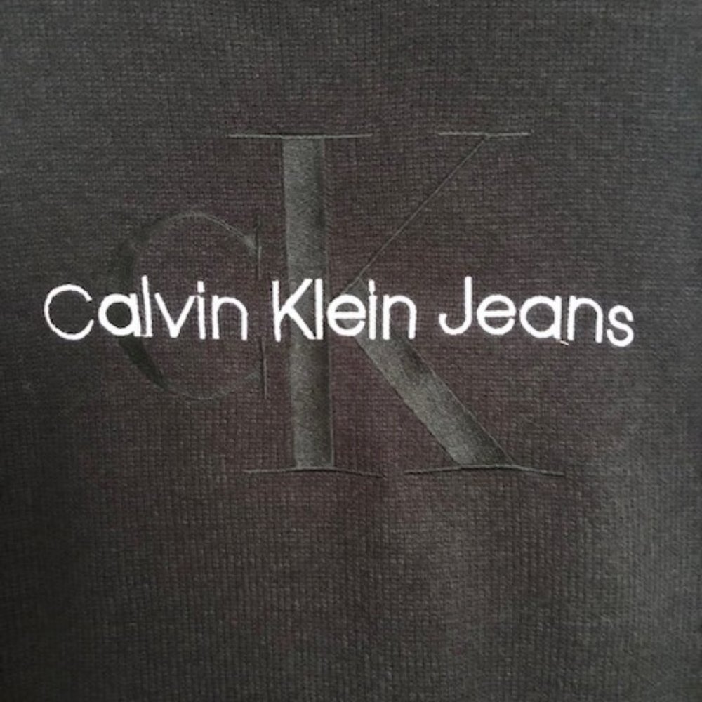 Calvin Klein Jeans Sleeveless Sweater